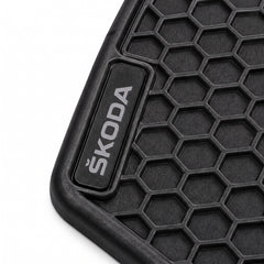 GUMENE PATOSNICE SKODA FABIA 4 (2020-) SA LOGOM